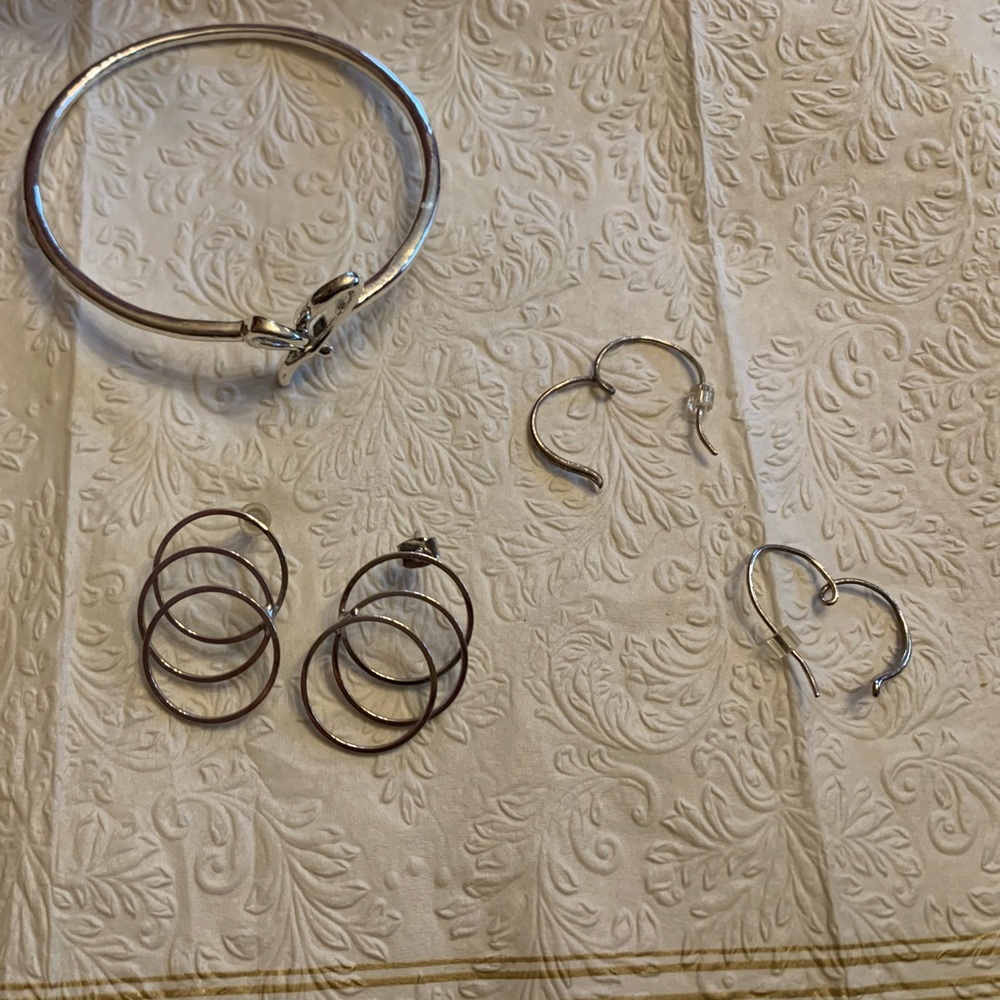 Silver bracelet and earrings